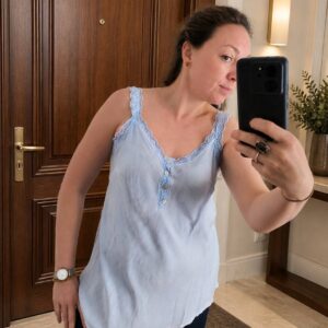 Camiseta de tirantes lencera