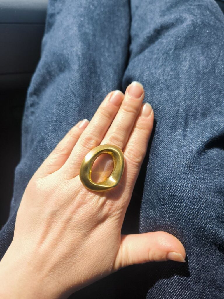 Anillo llamativo ajustable